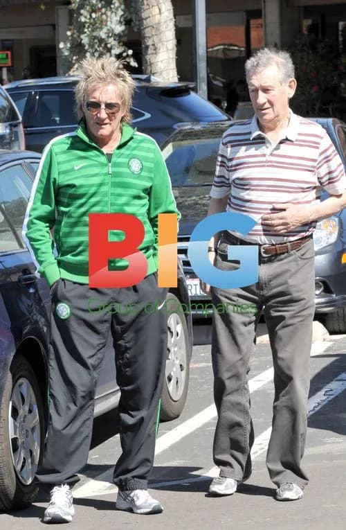Rod Stewart and Penny Lancaster's Family Outing