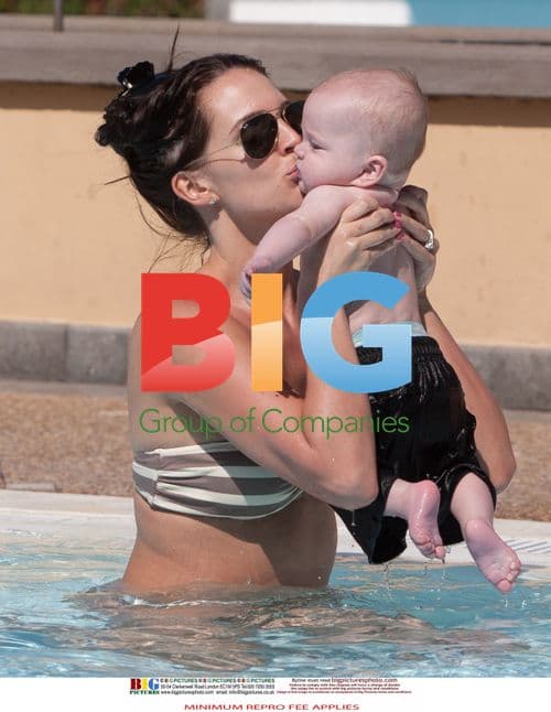 Danielle Lloyd Spends Holiday with Family