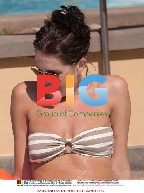 Danielle Lloyd Spends Time with Family on Holiday