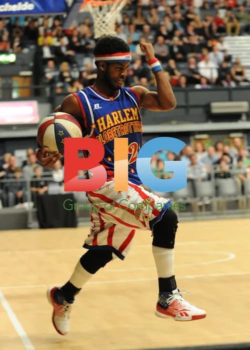 Harlem Globetrotters Perform in London