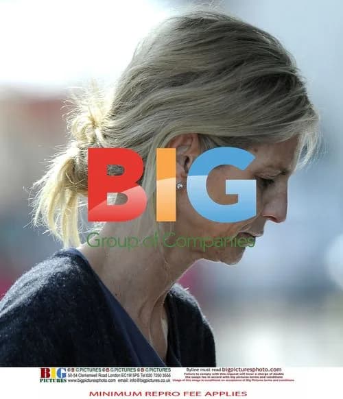 Ulrika Jonsson Struggles with Shopping