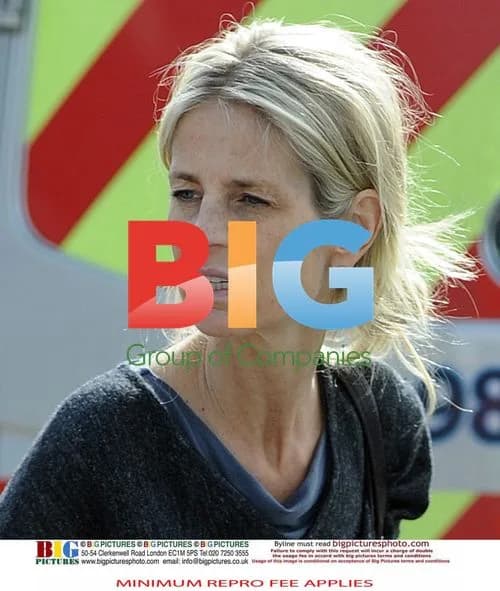 Ulrika Jonsson Struggles with Shopping