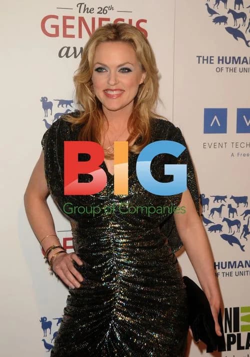 Elaine Hendrix at Genesis Awards