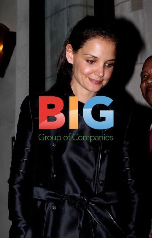 Katie Holmes Out in Manhattan