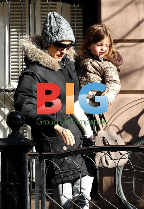 Sarah Jessica Parker Carries Daughter Tabitha