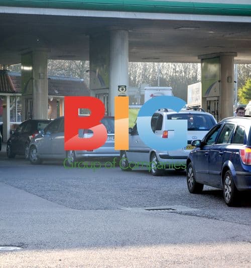 UK Petrol Station Crowds After Strike