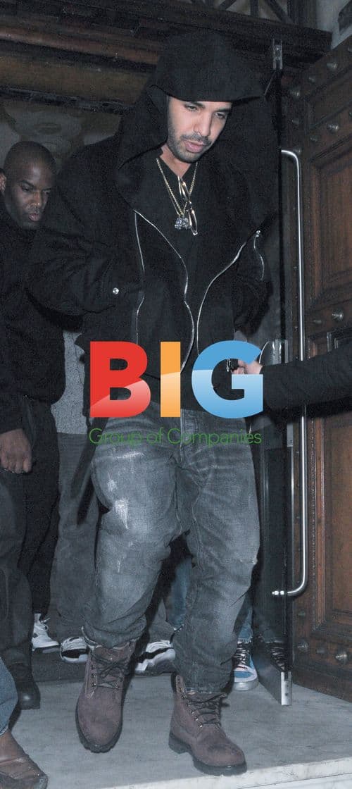 Drake Leaves London Nightclub
