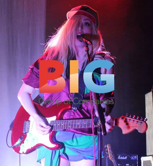 The Ting Tings Perform in Vancouver