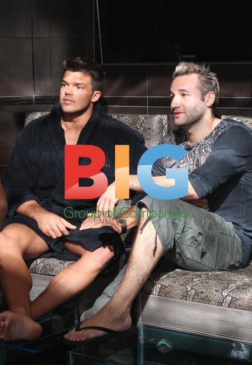 Katie Price, Leandro Penna, and Dane Bowers Enjoy Fish Massage