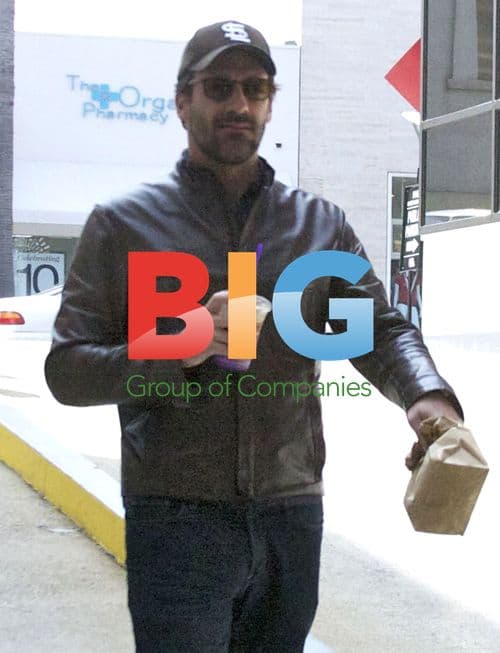 Jon Hamm Grabs Breakfast in Beverly Hills