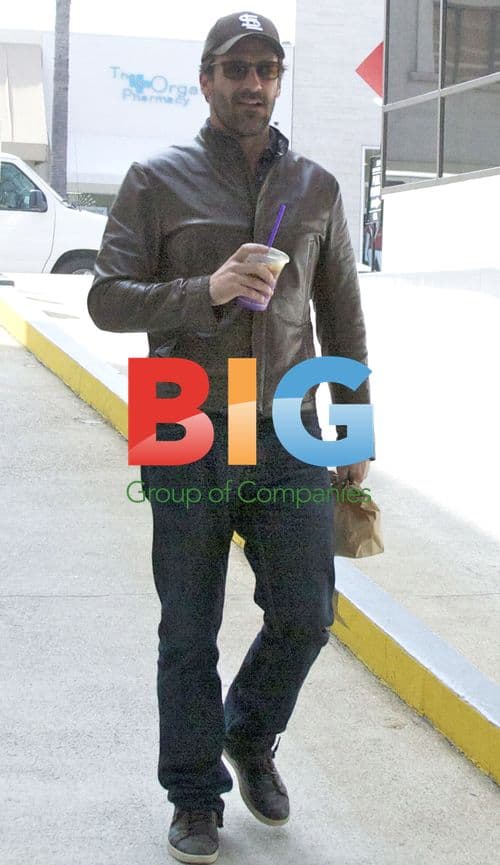 Jon Hamm Grabs Breakfast in Beverly Hills