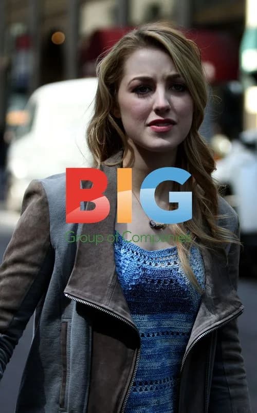 Ella Rae Peck on 'Gossip Girl' Set