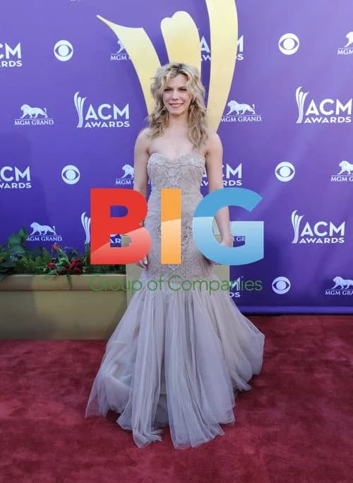 Kimberly Perry at ACM Awards