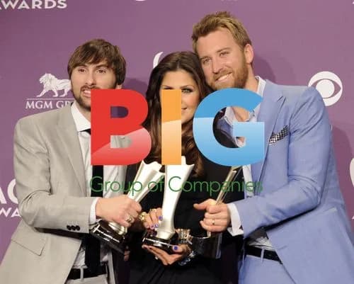 Lady Antebellum Backstage at ACM Awards
