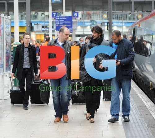 Kylie Minogue and Andres Velencoso Catch Train