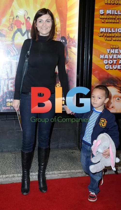 Celebs Arrive for Monkee Business Premiere