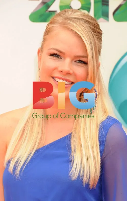 Kelli Goss at 2012 Nickelodeon Kids' Choice Awards