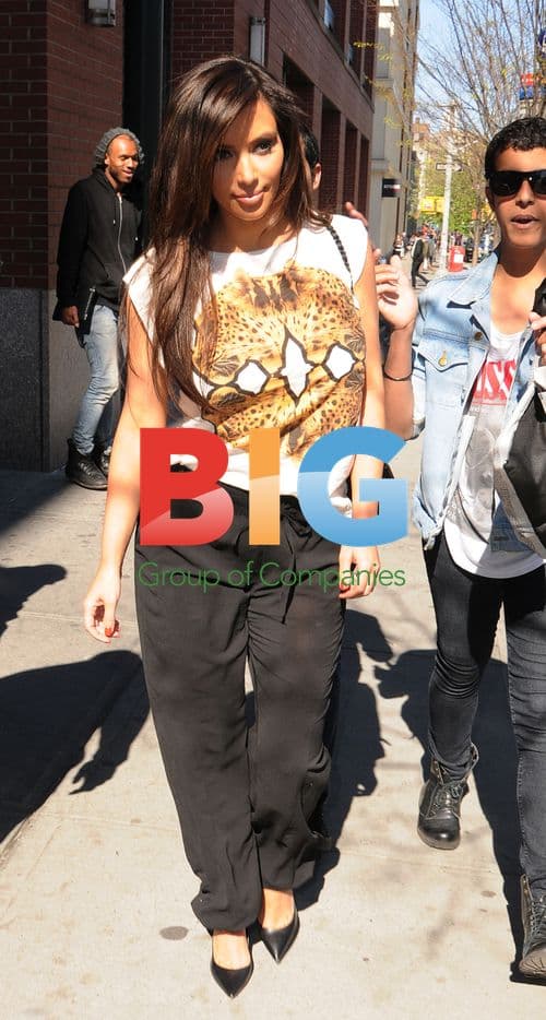 Kim Kardashian and Kanye West Leaving Apartment