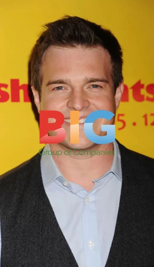 Josh LeBar at 'She Wants Me' Premiere