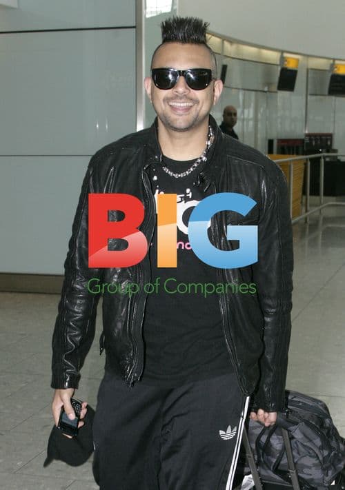 Singer Sean Paul at Heathrow Airport