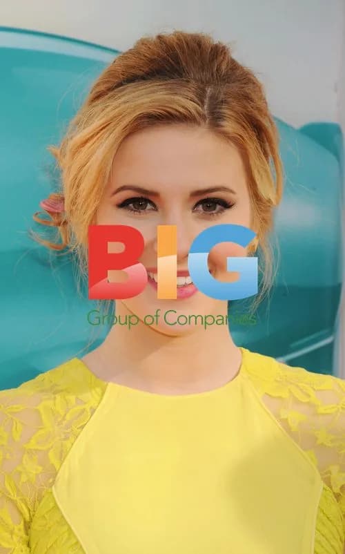Caroline Sunshine at 2012 Nickelodeon Kids' Choice Awards