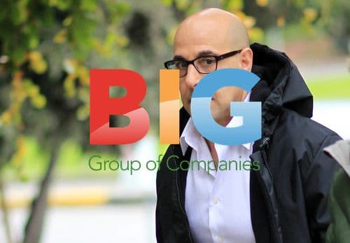 Stanley Tucci on set of 'The Company You Keep'