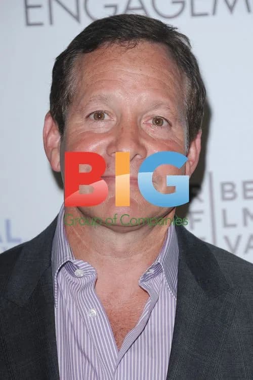 Steve Guttenberg at 'The Five Year Engagement' Premiere