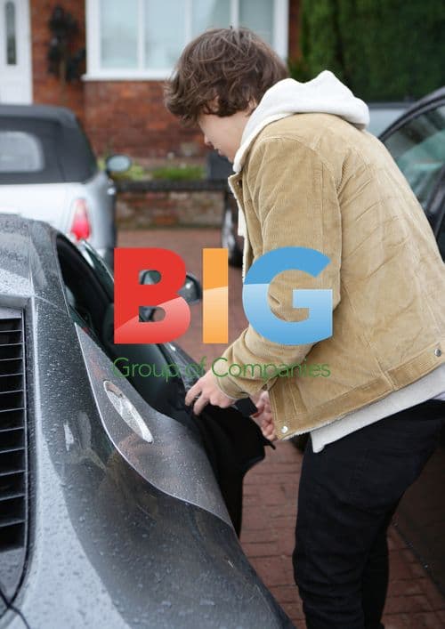 Harry Styles Leaves Home in Audi R8