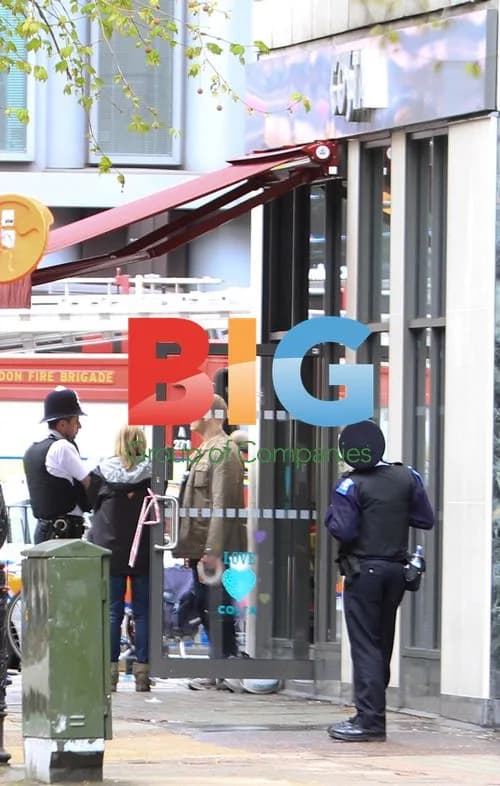 Hostage Situation on Tottenham Court Road