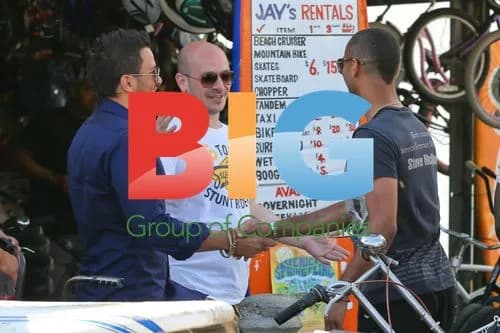 Peter Andre meets Ashley Cole in Venice Beach