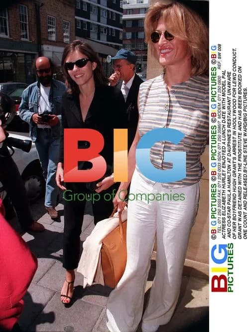 Elizabeth Hurley Lunch Date with Paula Hamilton