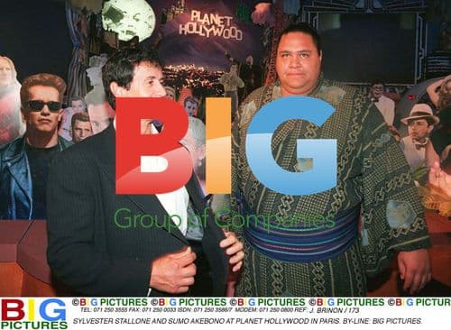 Stallone and Sumo Wrestler Akebono at Planet Hollywood Paris