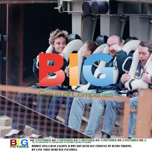 Robbie Williams Enjoys Alton Towers with Cousins