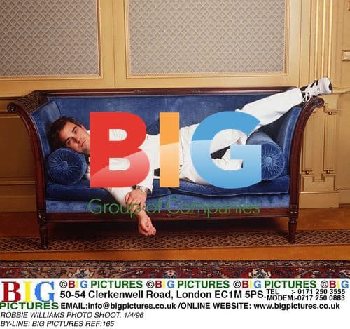 ROBBIE WILLIAMS PHOTO SHOOT