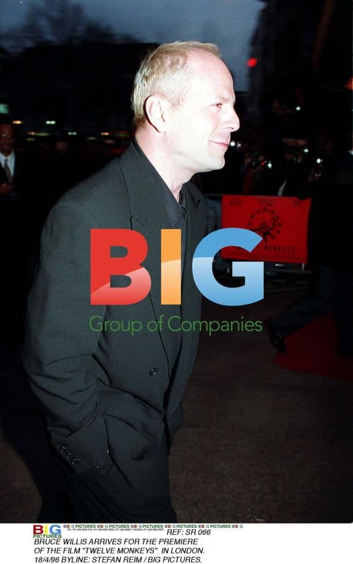 BRUCE WILLIS at TWELVE MONKEYS Premiere