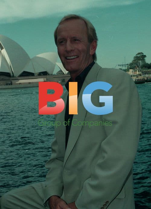 Robbie Williams at Versace Fashion Show