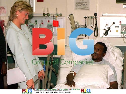 Diana visits Cook County Hospital in Chicago