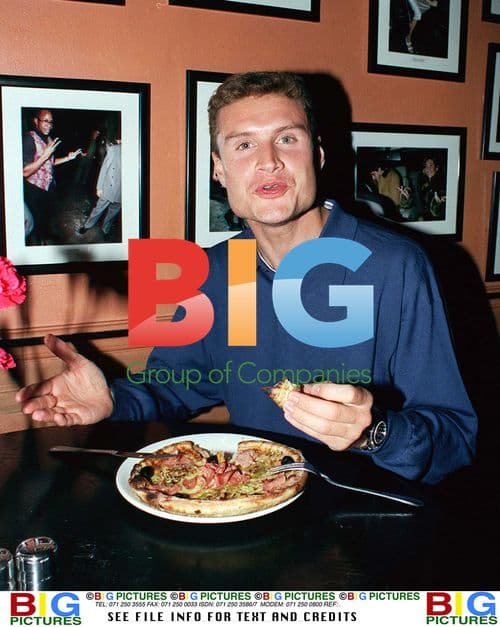 F1 Driver David Coulthard at Paparazzi Cafe