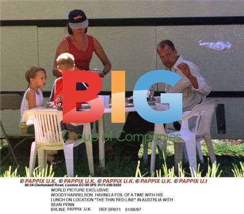 Woody Harrelson Lunches on Movie Set