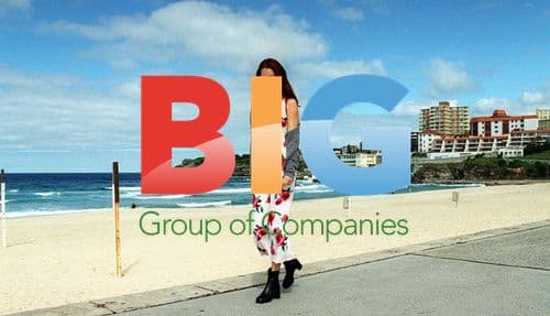 Jacinda Barrett walks at Bondi Beach, Sydney