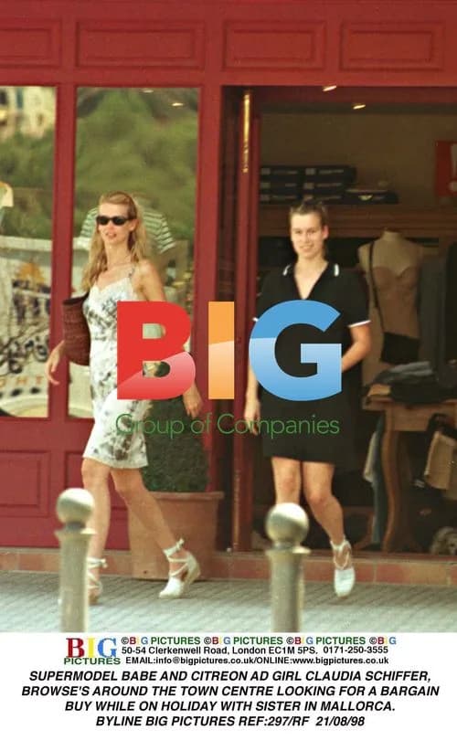Claudia Schiffer Shops in Mallorca