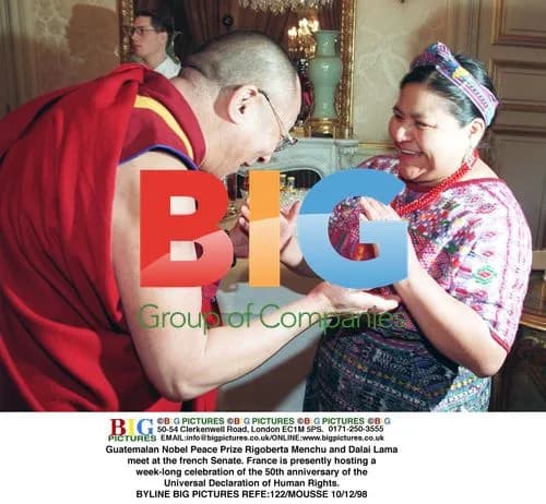 Rigoberta Menchu and Dalai Lama meet at French Senate