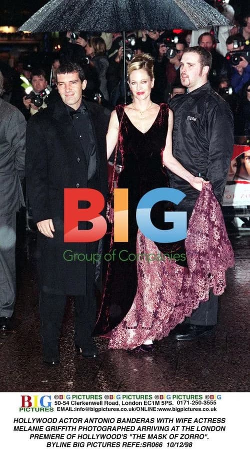 Antonio Banderas & Melanie Griffith at 'Mask of Zorro' Premiere