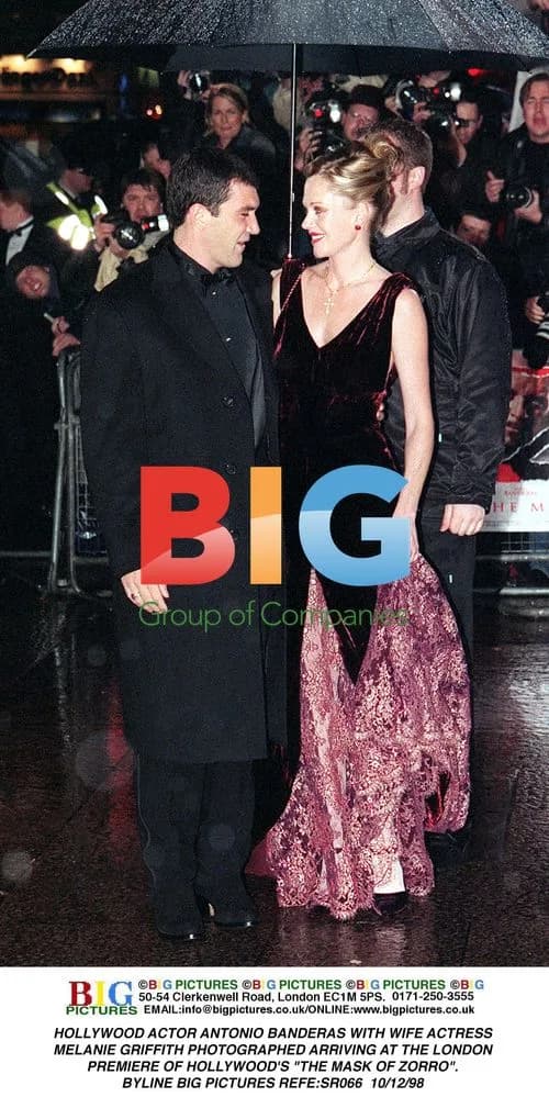 Antonio Banderas & Melanie Griffith at 'Mask of Zorro' Premiere