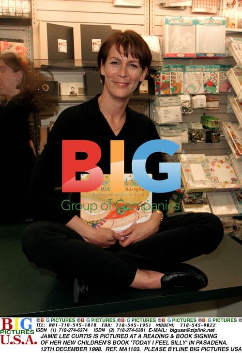 Jamie Lee Curtis Book Signing in Pasadena