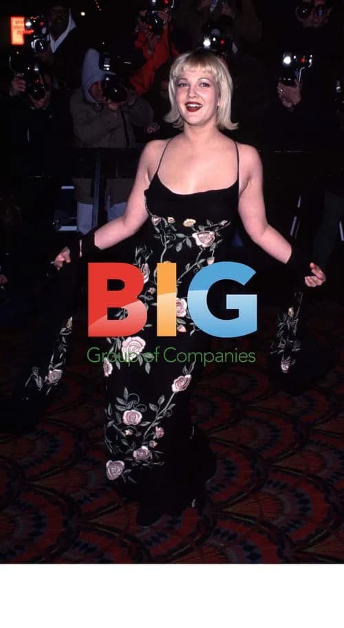 Drew Barrymore at "The Wedding Singer" Premiere