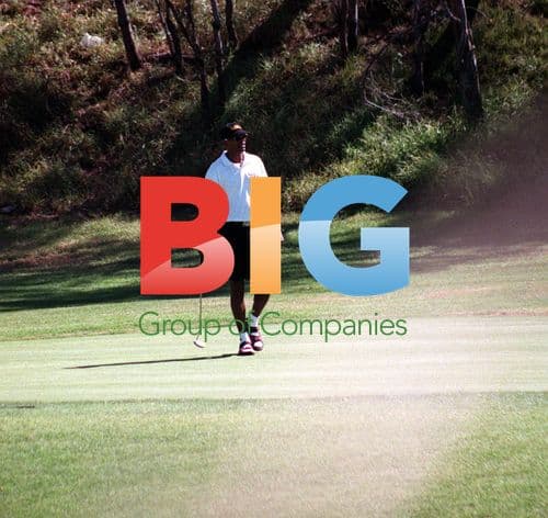 Samuel L. Jackson Plays Golf in Sydney