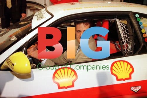 F1 Star Schumacher Visits Shell in Hamburg