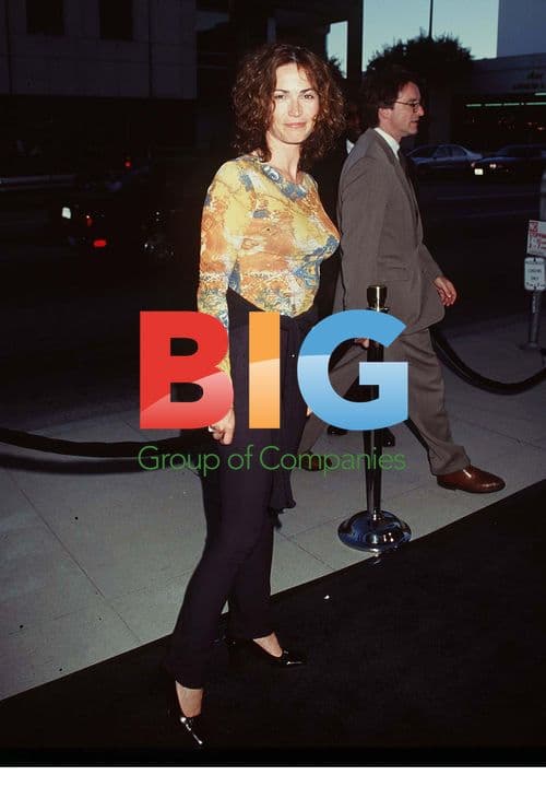 KIM DELANEY at "THE MASK OF ZORRO" premiere