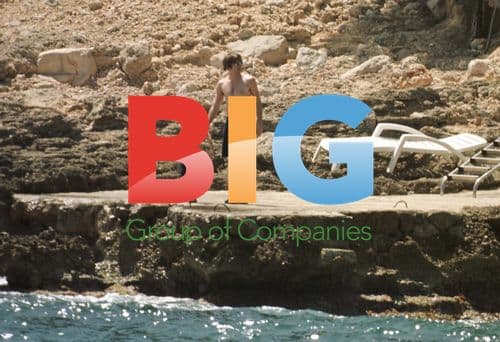 Noel Gallagher Enjoys Holidays in Mallorca